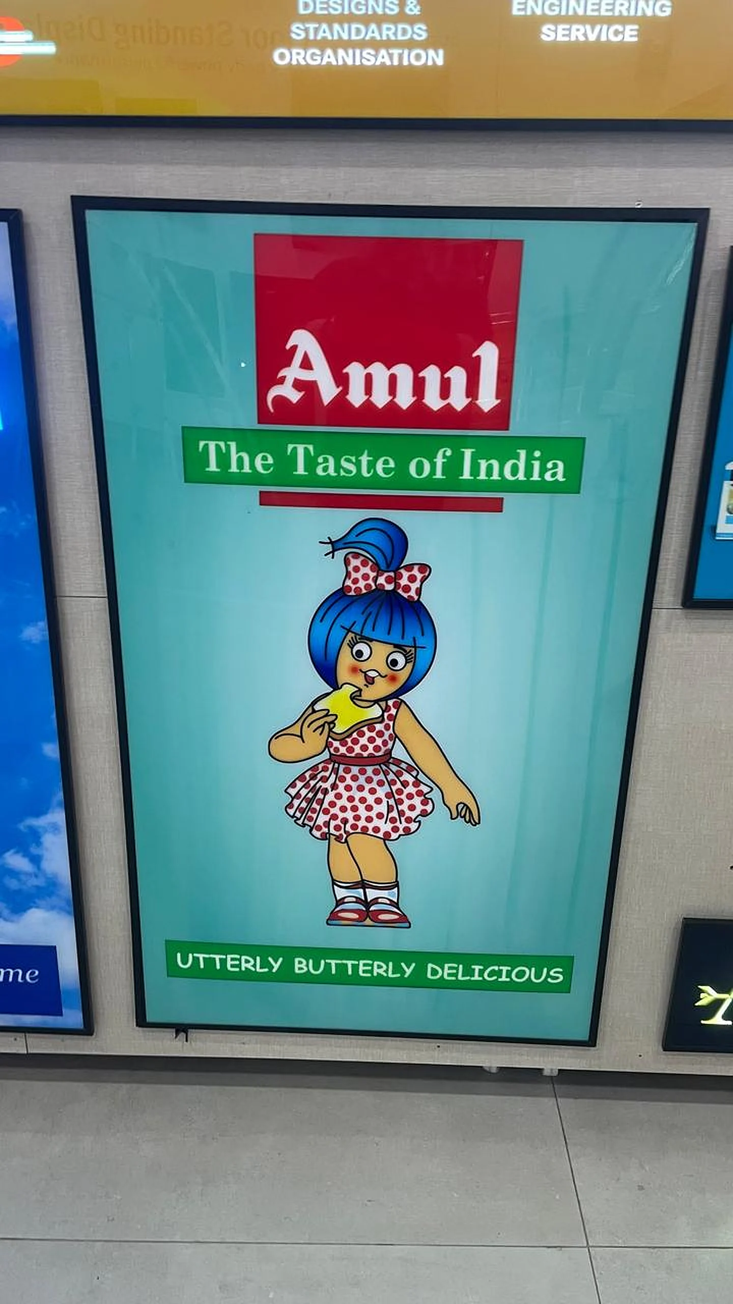 signage company Chennai backlit vinyl flex retail display by BRS SIIGNS